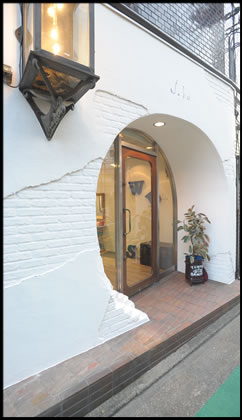 GALLERY04
